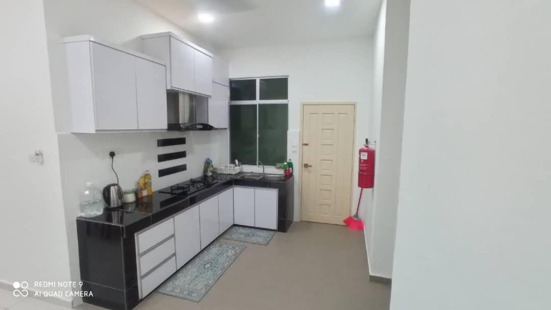 Maryam Homestay Jertih Luaran gambar