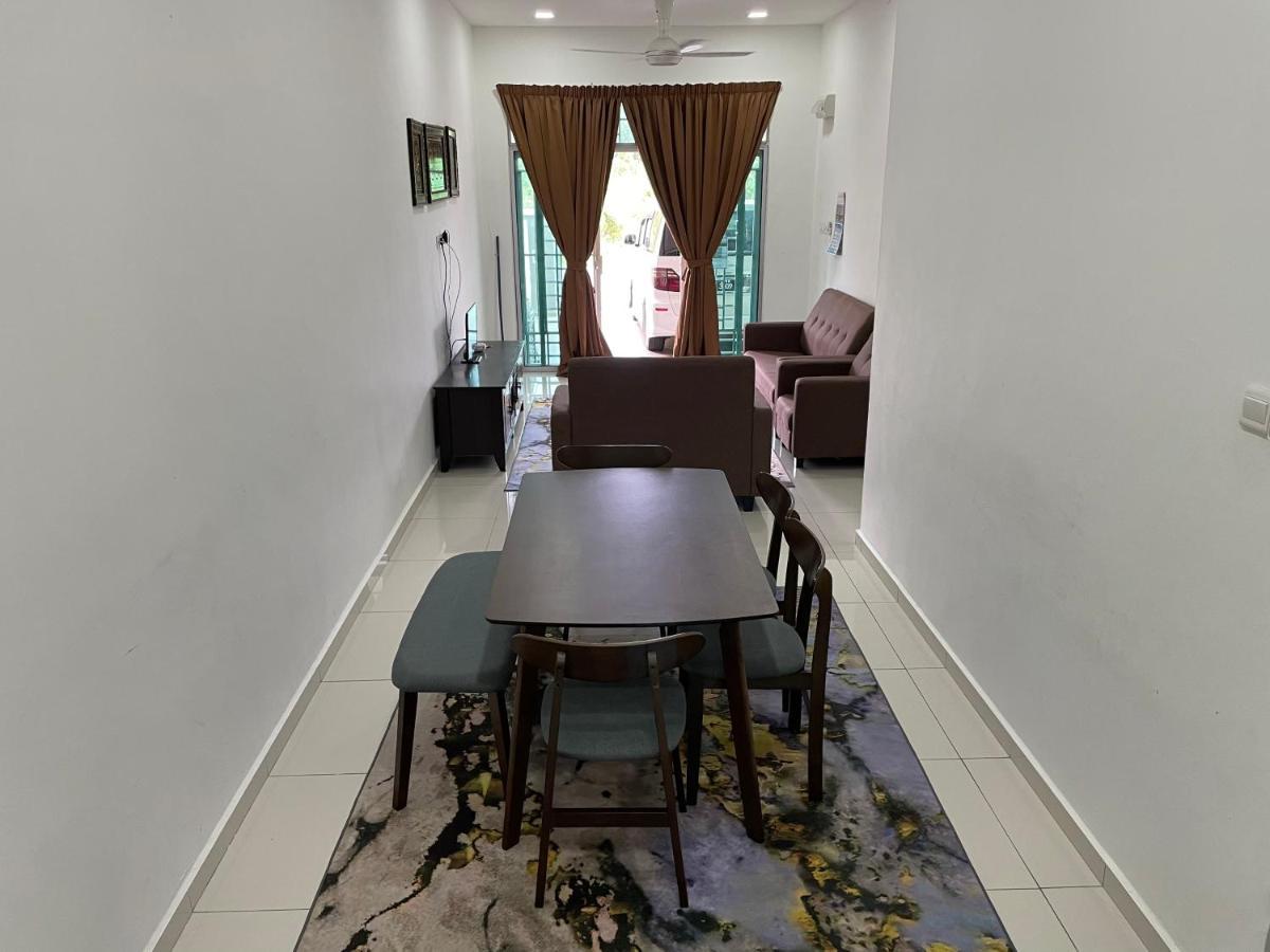 Maryam Homestay Jertih Luaran gambar
