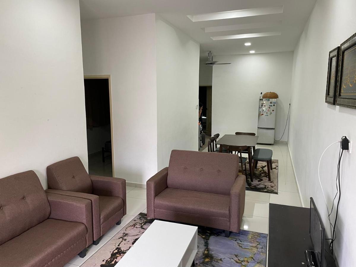 Maryam Homestay Jertih Luaran gambar